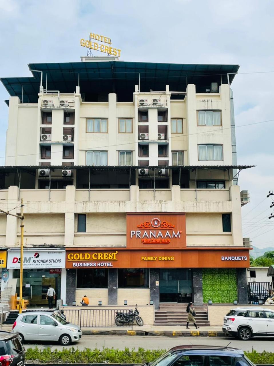 Gold Crest Business Hotel นาวีมุมไบ ภายนอก รูปภาพ